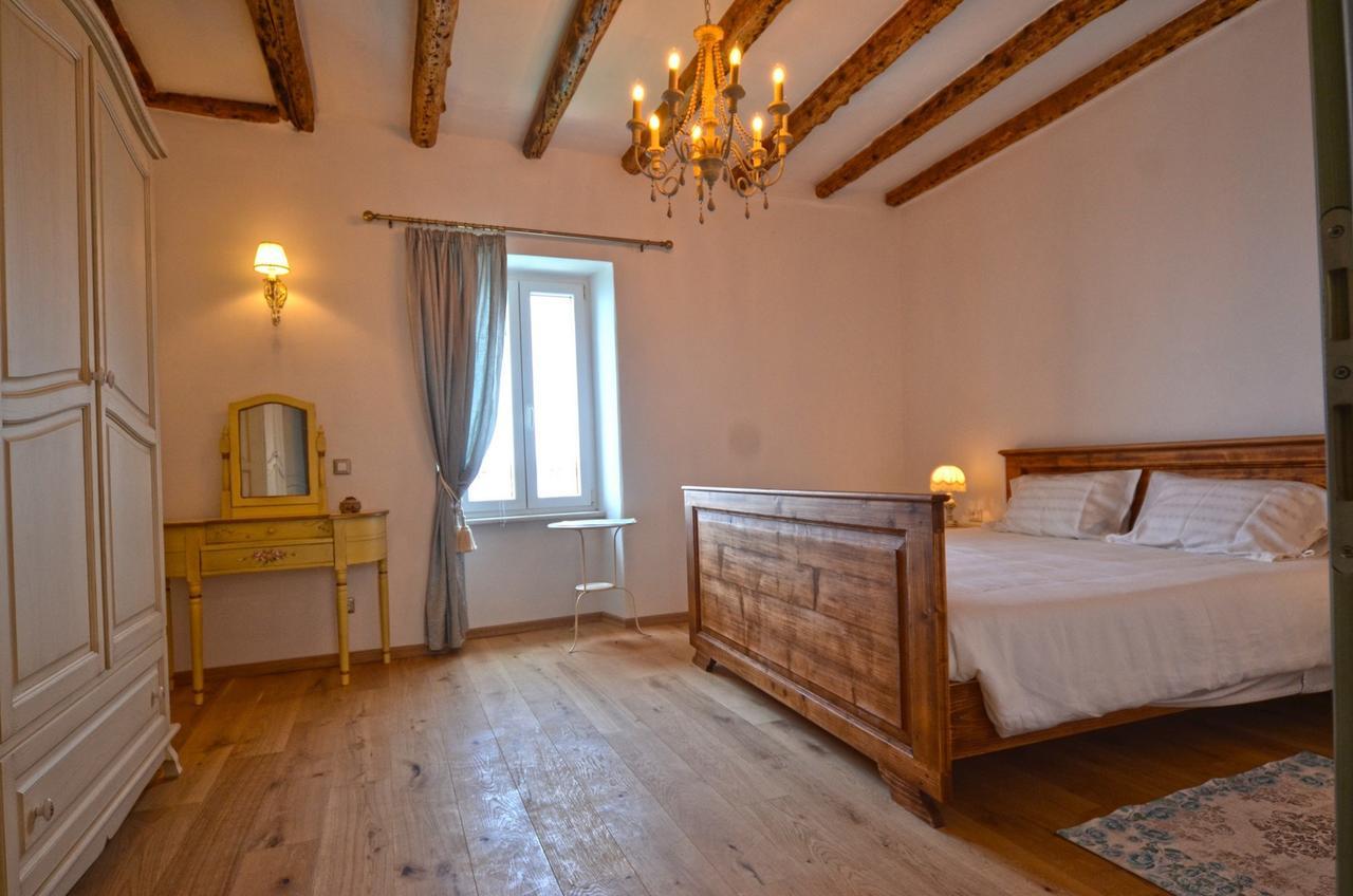 Arnolongo B4 Sea View Hotel Rovinj Exterior photo